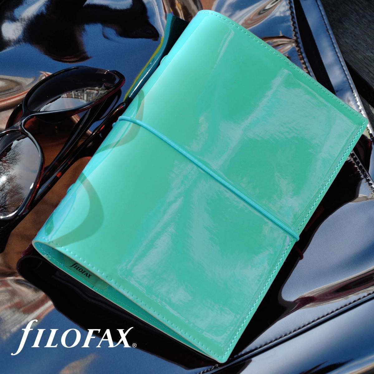 Een Filofax Personal/B6 Organizer Lak Turquoise koop je bij P.W. Akkerman Amsterdam